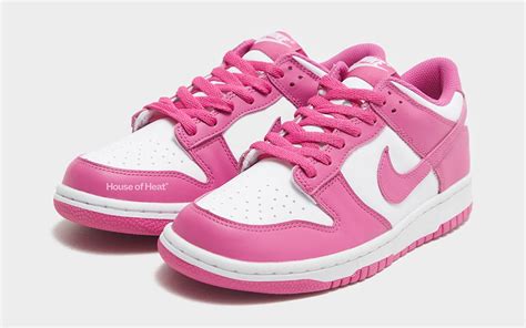 nike low dunks women's pink